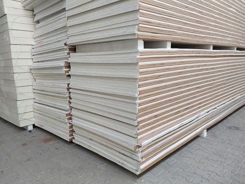 PIR B-keus 1200x4800x60 mm afschot 20/40mm Vlak Rd 2.70  (5.76 m2/plaat)-2